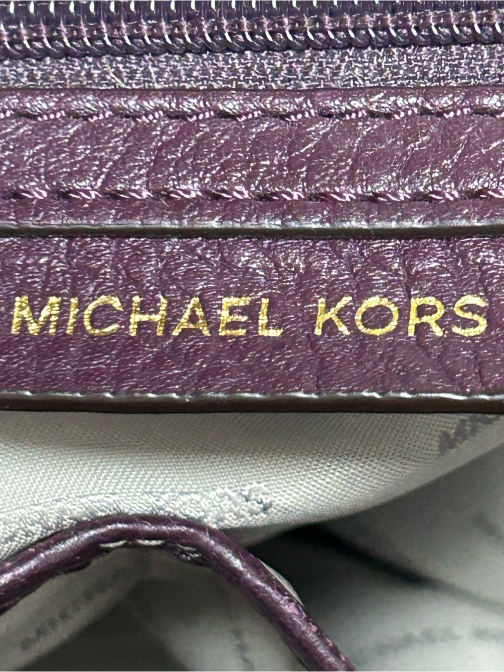 Michael Kors Large Lillie Purple Leather Shoulder Bag Approximately 13 x 11 x 6 - Picture 5 of 17